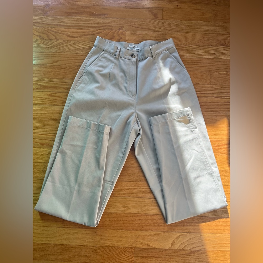 L.L. Bean Original Fit Women’s Khaki Pants- 6